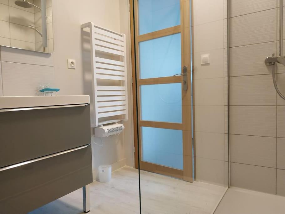 Grand Studio, Equipe Et Renove. Apartment